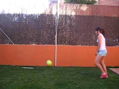 jugando voley poki rexu