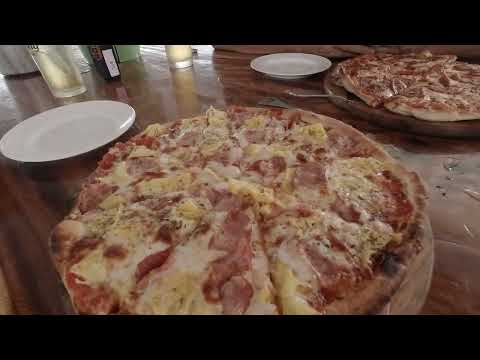 The Best Pizza I have had in Thailand, Pizza Sop Bong Chiang Rai Northern Thailand
