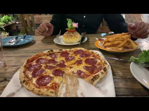 Sukhothai, Thailand – Pizza House Restaurant (A Burger In A Bun)