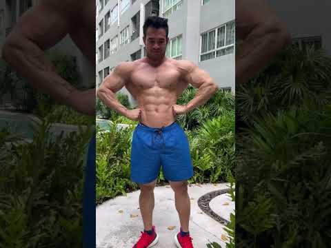 Thailand Bodybuilder Muscle Flexing #31