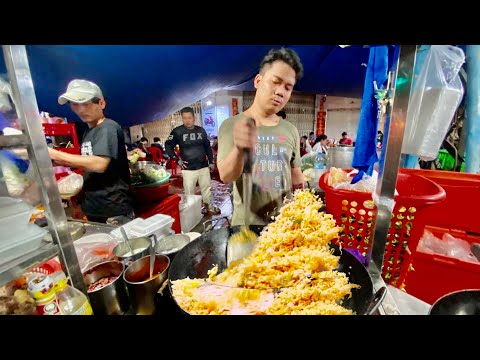 ⁠Fast Food Fast Serves| Amazing FRIED RICE RAMEN NOODLE @StreetFoodVlogs89