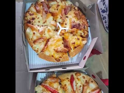 เด็กๆชอบ PIZZA 🍕 😋 (วันสงกรานต์ ปีใหม่ไทย ผู้ใหญ่ใจดีให้ค่าขนมเด็กๆมา1,500บาท)#ขอบคุณค่ะ