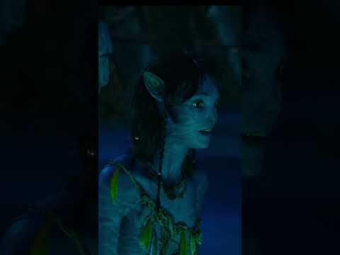 Avatar: The Way of Water (2022) – Kiri and Jake
