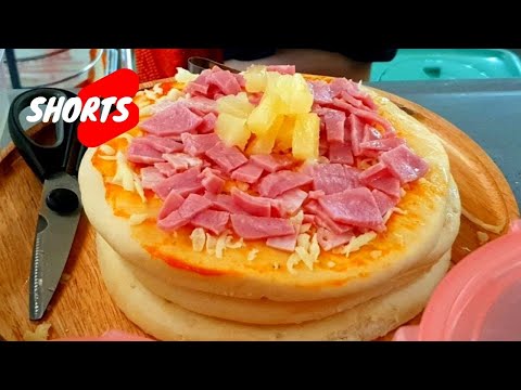shorts – Handmade Pizza, all menus are cheese crus | Thailand Street Food