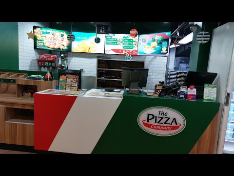 Dinner at the Pizza Company, Bangkok, Thailand