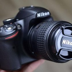 Nên Mua Máy Ảnh Nào Tốt? Canon, Nikon & Sony Loại Nào Bền, Giá Tốt?